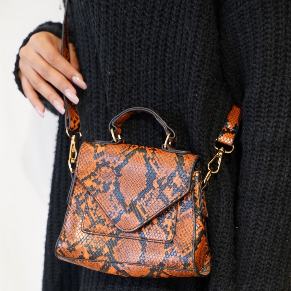 Snake print mini sling bag - Picture 2 of 2